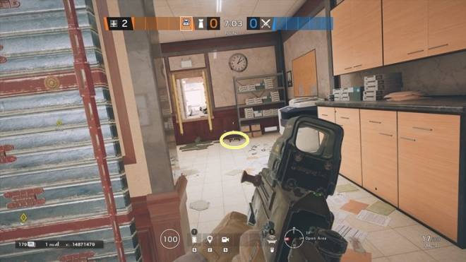 Rainbow Six: Guides - Guide to playing 'Mute' in 'Bank' image 18